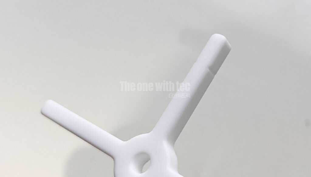 미세 곡률 PTFE 가공 진동 제어 지그