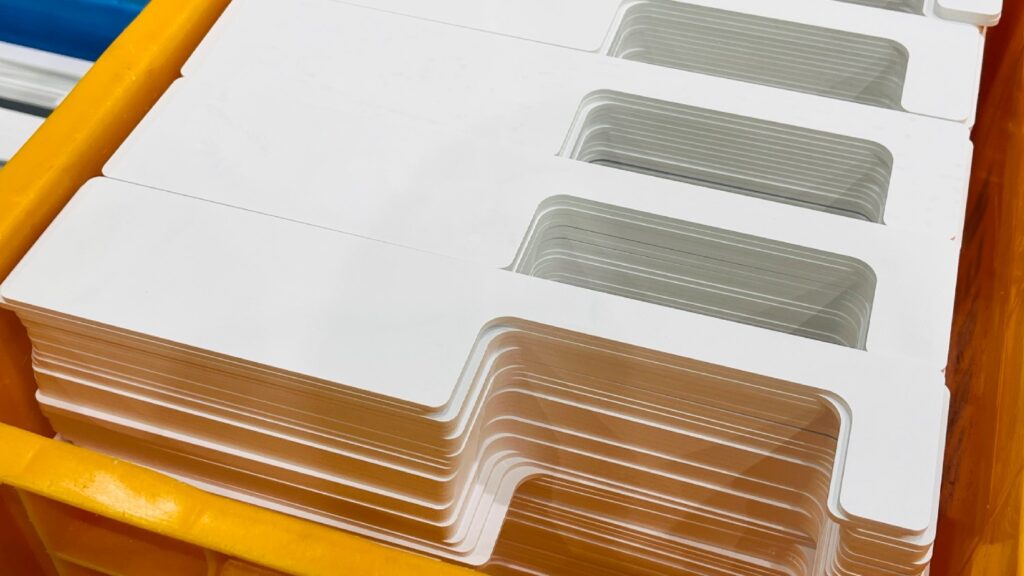 엔지니어링플라스틱 ABS 소재 CNC라우터 가공