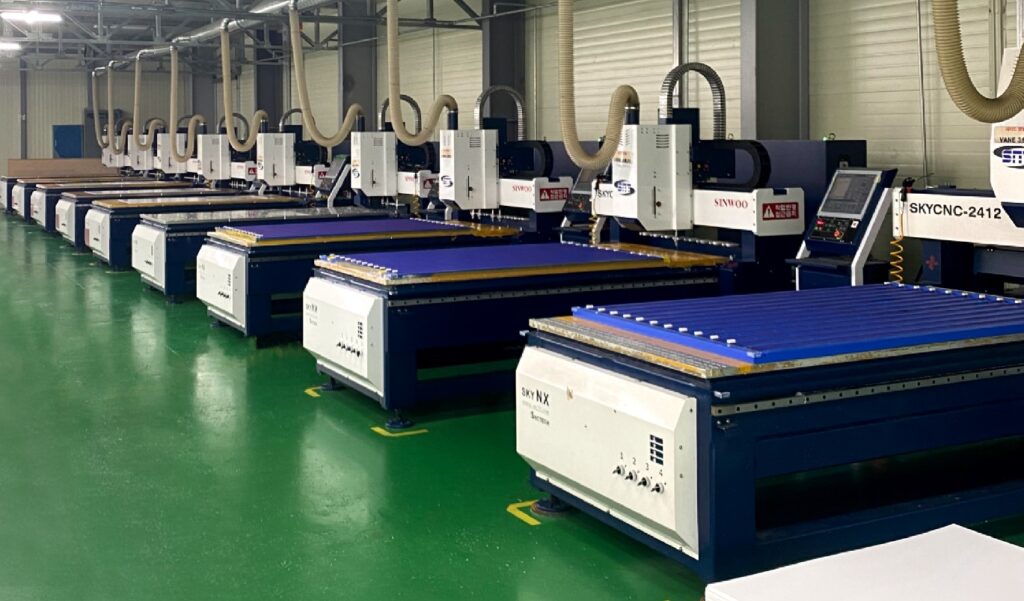 설비 배정 시스템 가동 중인 더원위드텍 CNC 가공