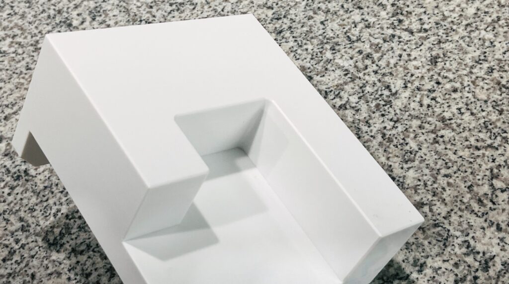 CNC라우터, MCT, CNC선반 엔지니어링플라스틱 전문업체 더원위드텍