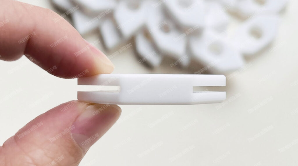 MC나일론 PTFE POM PP PC PE CNC라우터 CNC선반 MCT 가공 업체