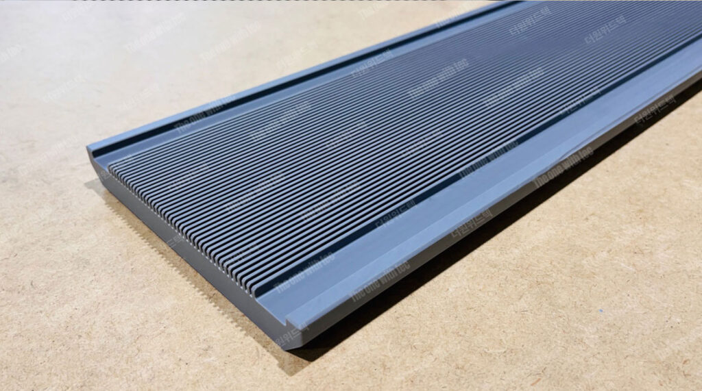 자동차, 반도체, 2차전지, 데이터센터, 방산, 조선 산업용 합성수지 부품